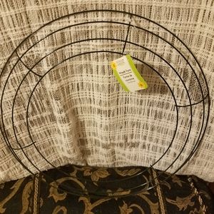 Floral Garden wreath form frame 14 inch
Please go